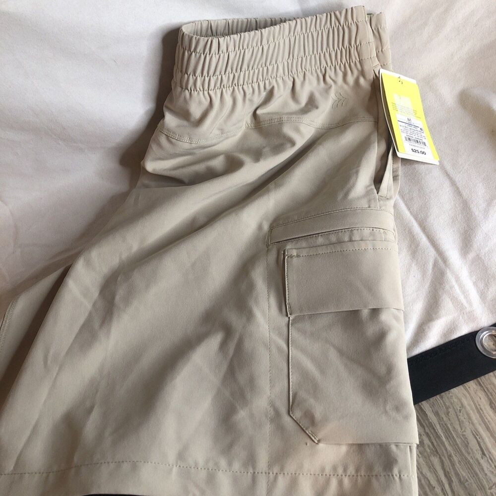 All In Motion 7” Cargo Shorts Moisture Wicking, Quick Dry SPF 50 + Sz M NEW!! - Picture 9 of 10